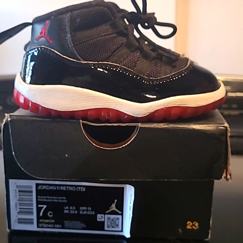 Jordan "Bred(2019)" 11 Toddler size 7c